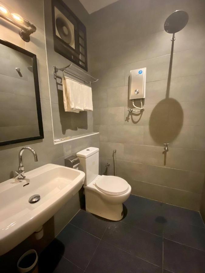 Wan Loong Hotel Понтиан-Кечил Экстерьер фото